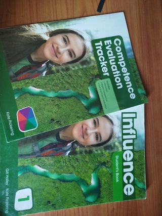 Libros de texto de 1° de la ESO. 10 cada uno.