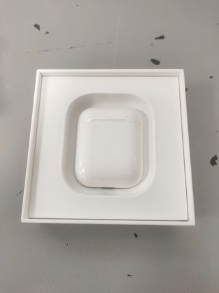 AirPods Apple con estuche (2ª gen)