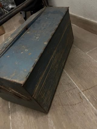 Caja herramientas metálica vintage