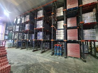 Estantería Drive-in: 19 Calles