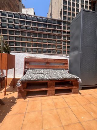 URGENTE-REGALO-por mudanza Sofá palet exterior