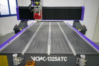 Fresadora CNC VCMG-1325ATC