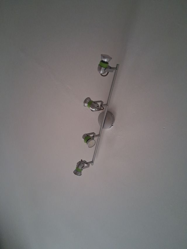 Lampara LED 4 focos - Plata y Verde, horientable