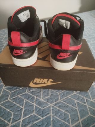 Zapatillas Nike Jr 38.5 - rojas y negras