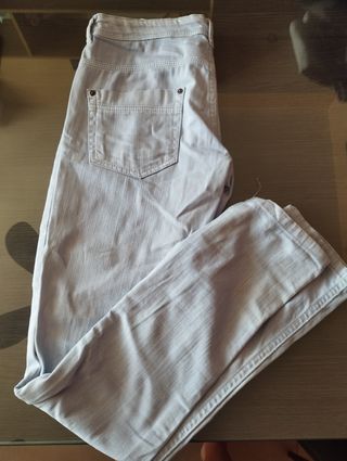Vaqueros azul claro - Talla 38/40