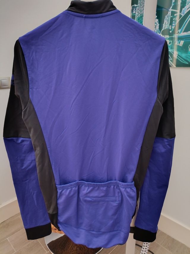 Sin Estrenar 
Maillot ciclismo Adidas Supernova LS