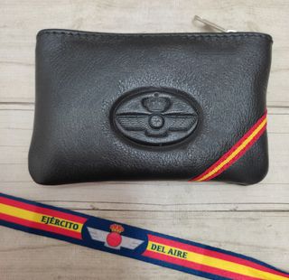 MONEDERO PIEL + PULSERA EJ. DEL AIRE CON BANDERA