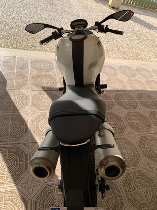 Ducati Monster 696 A2