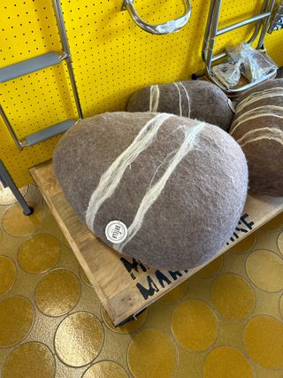 Puff roccia puff  in lana Batela