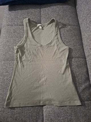 Top tirantes verde oliva mujer