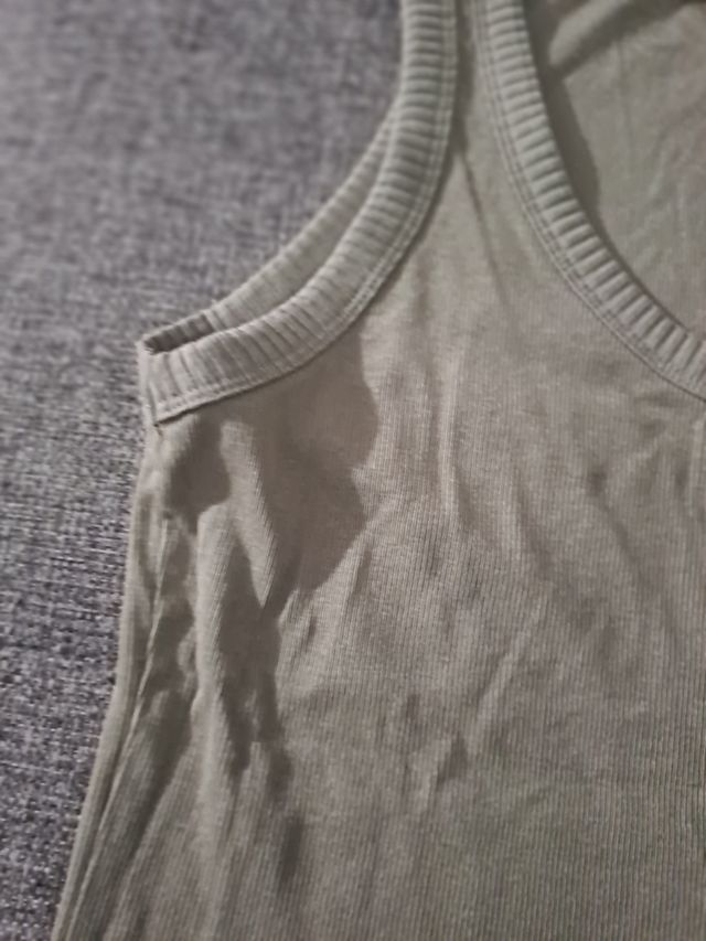 Top tirantes verde oliva mujer