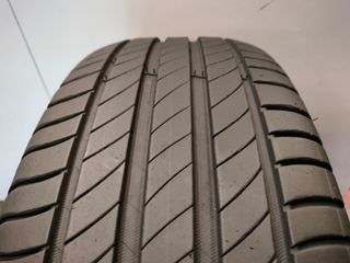 Neumático de ocasión 215/60R17 96H