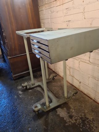 Mesa escritorio vintage metal gris Involca.