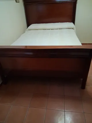 Cama matrimonio caoba - cabecero madera