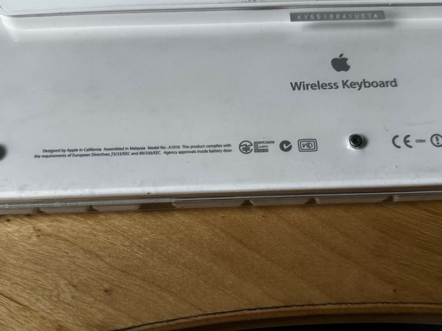 Teclado Apple Wireless A1016 - Mecánico