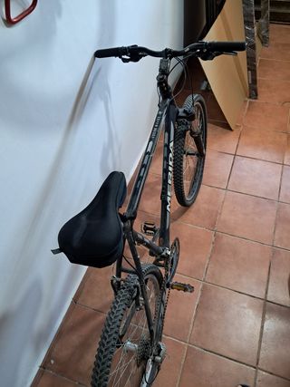 Bicicleta Mérida MTB
Tamaño medio-grande