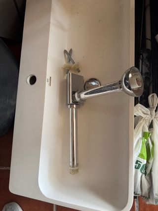 Lavabo Porcelanosa con desague
