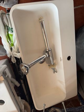 Lavabo Porcelanosa con desague
