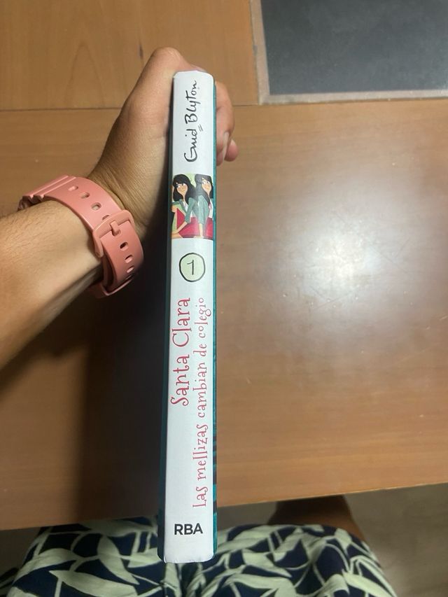 Santa Clara 1 - Las mellizas cambian de colegio