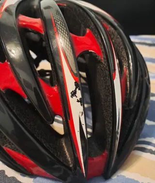 Casco Giro Aeon negro y rojo