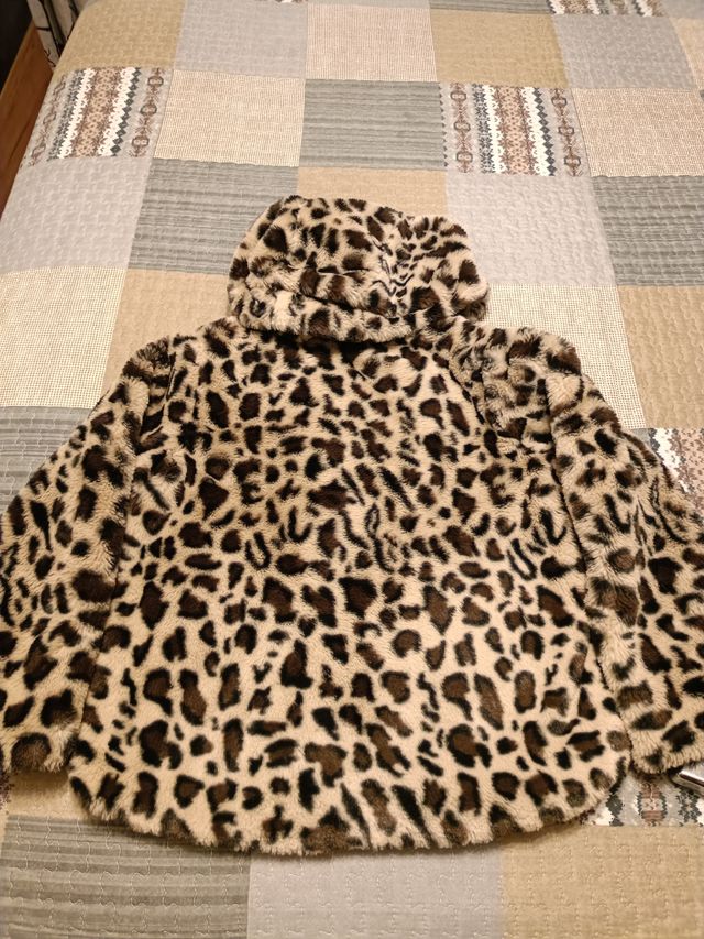 Cazadora leopardo niña