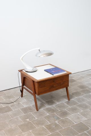 Mesa auxiliar de diseño nórdico 60s