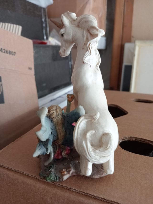 Statuetta Unicorno Elfo