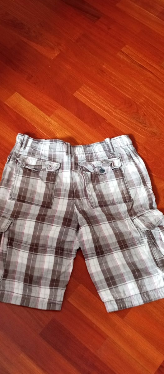 Bermuda H&M cuadros marrón-gris