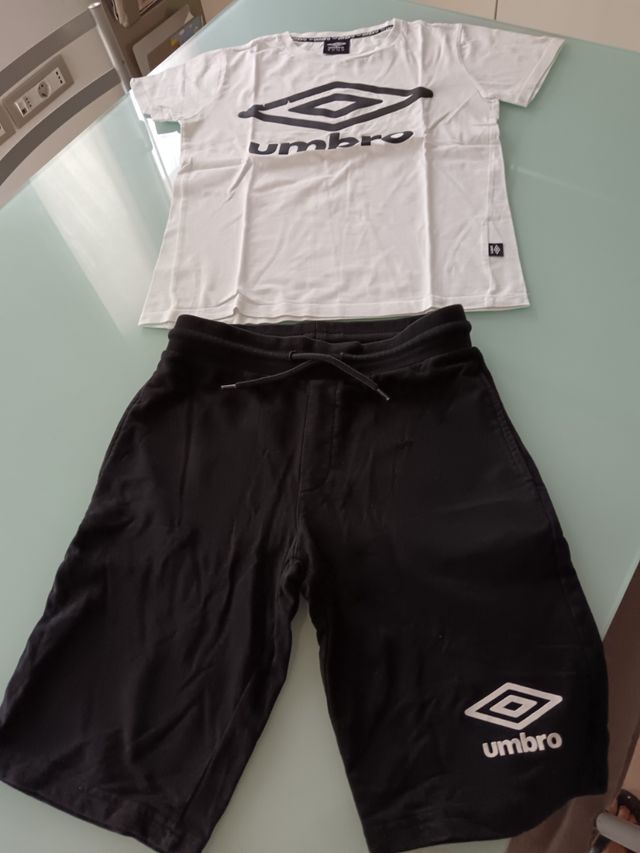Completo Umbro Bambino - Maglietta e Shorts