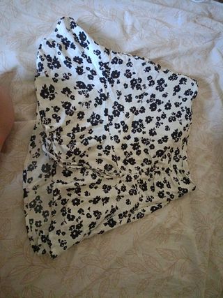 Falda floral - Blanco y negro