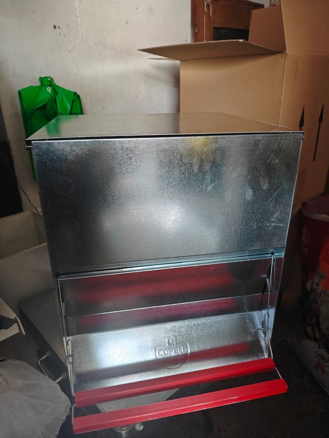 Mangiatoia automatica 50kg - Uccelli