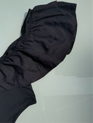 New Bañador negro con volantes Zara 
