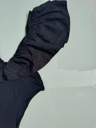 New Bañador negro con volantes Zara 