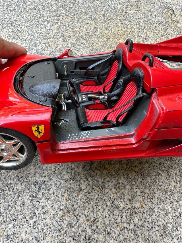 2 Miniaturas Ferrari F50
