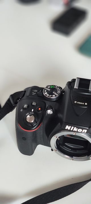 Nikon D5300 + Objetivo 18-140mm VR