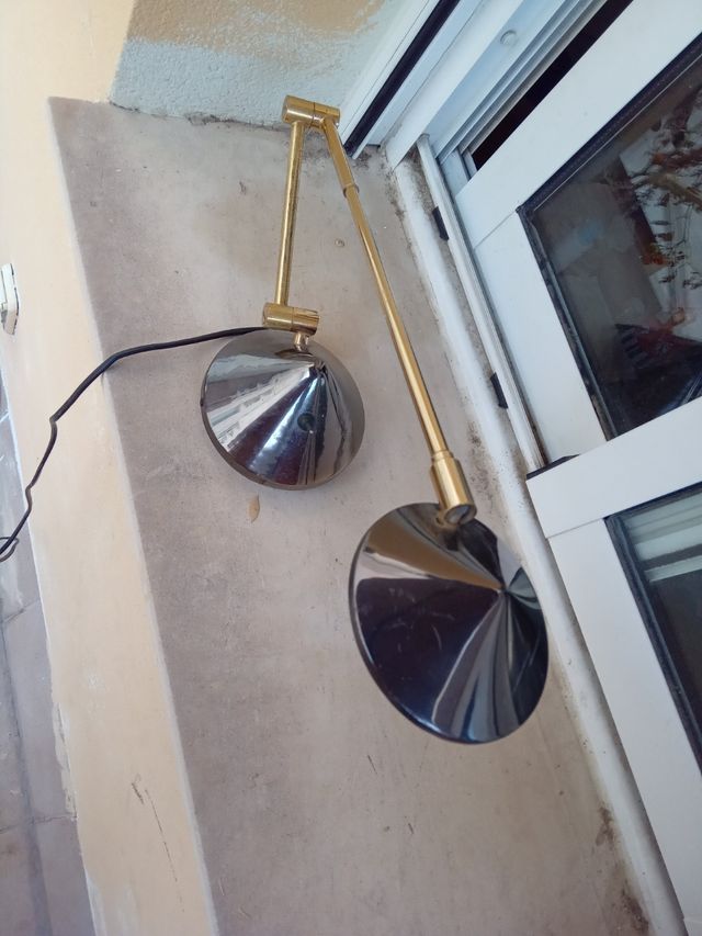 Lámpara sobremesa vintage dorada