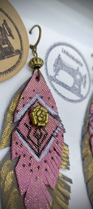 Pendientes Con forma de triángulo en cuero naranja