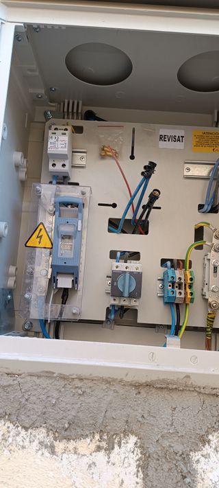 Electricista 24/7 horas-Madrid