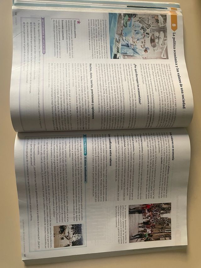 Economía. 1 Bachillerato. Savia