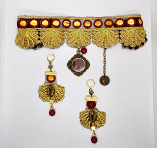 Conjunto collar gargantilla pendientes