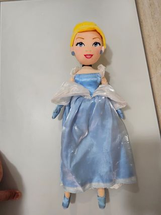 Muñeca Cenicienta Disney - Peluche