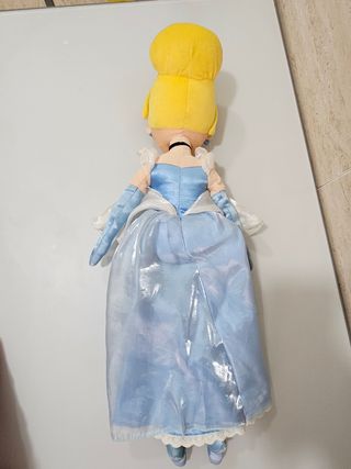 Muñeca Cenicienta Disney - Peluche