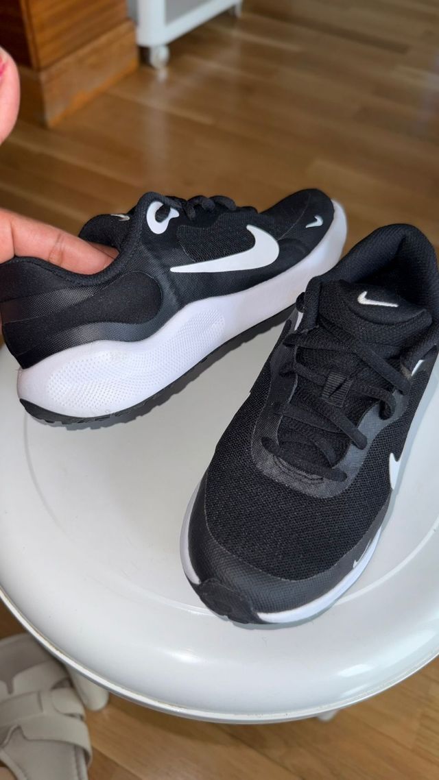 Scarpe da ginnastica Nike Revolution 7 unisex, per corsa