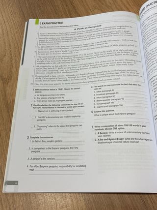 Living english 2º Bachillerato: Workbook