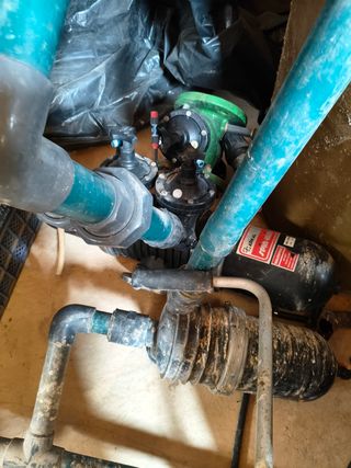 Motor Lombardini diésel con filtros de agua