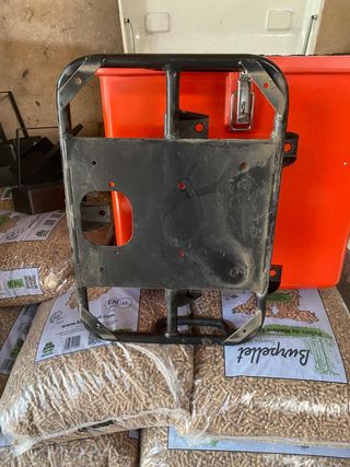 Cajón portaequipajes moto - naranja