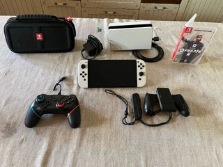 Nintendo Switch OLED Bianca - FIFA 23