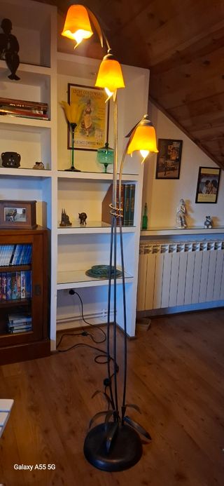 Lamparas vintage forja 3 tulipas. Peso 4,5 kg.