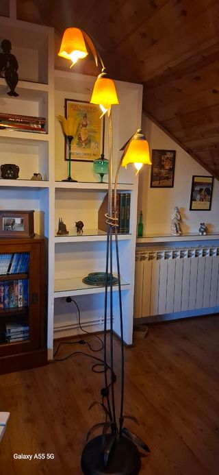 Lamparas vintage forja 3 tulipas. Peso 4,5 kg.