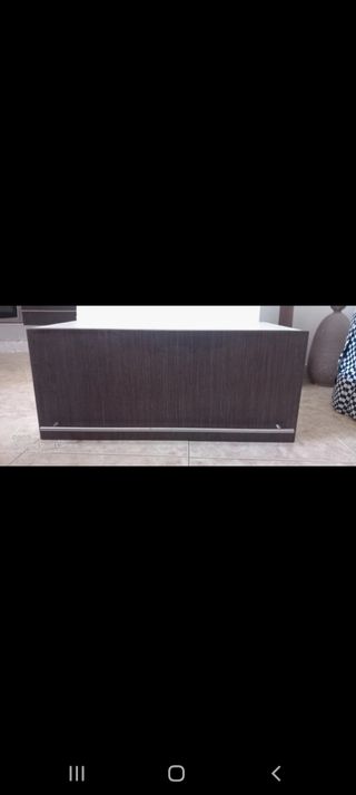 Mueble cocina-comedor blanco y marrón